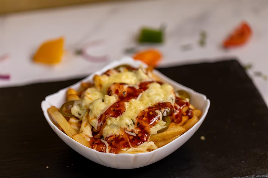 Cheesy Chilli Fries
